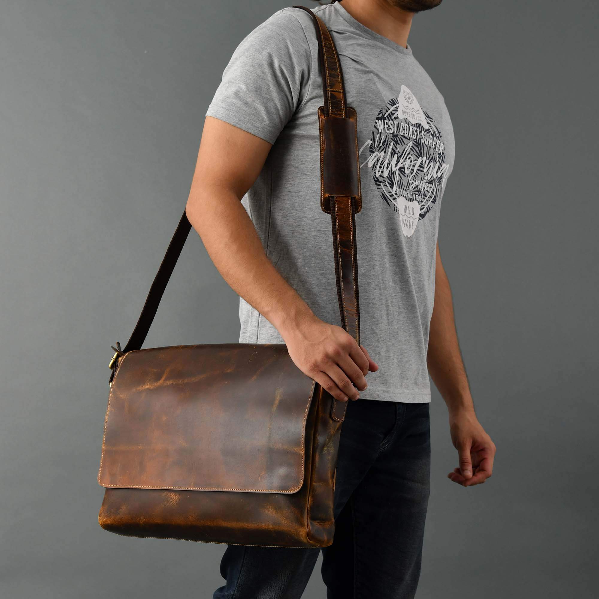 men leather messenger bags in chicago