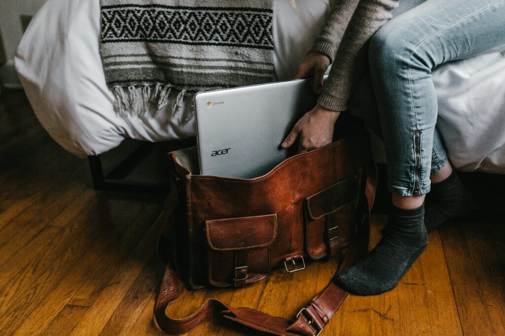 10 Best Leather Laptop Bags That Help To Stay Organized